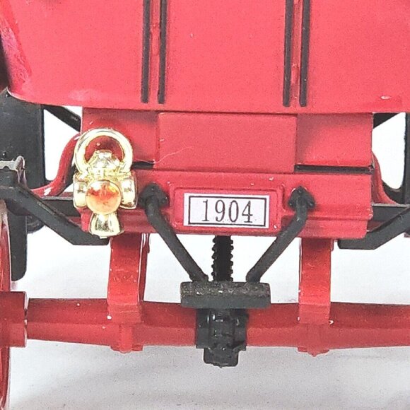 1904 Cadillac Model B   1:32 Scale Surrey Diecast All White Tires - Picture 11 of 11